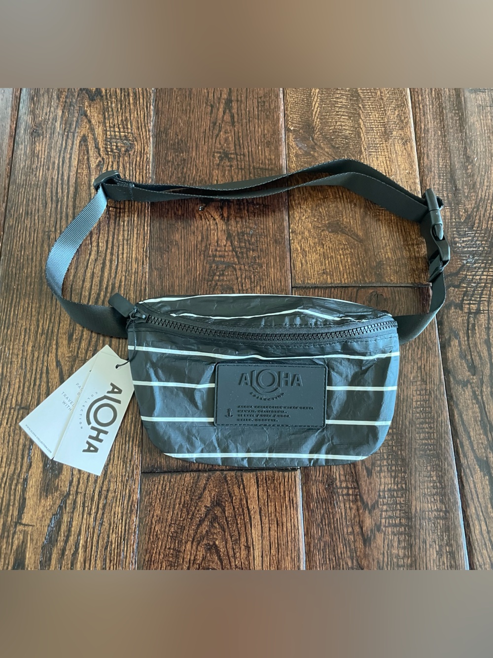 NEW Aloha mini hip bag 🖤 - Picture 5 of 7